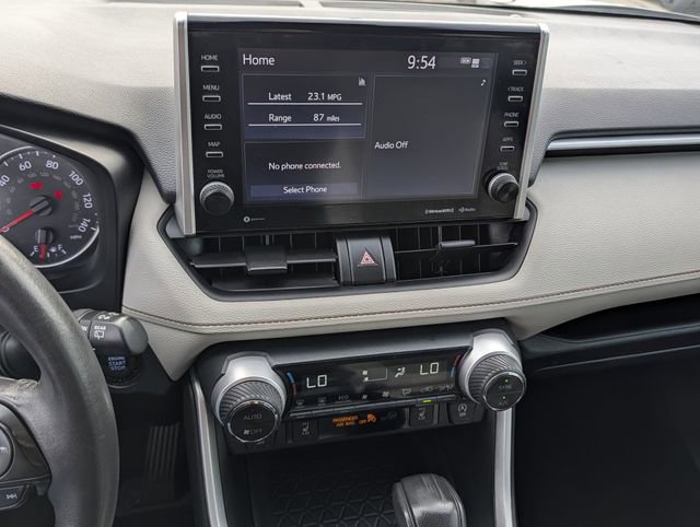 Used 2022 Toyota RAV4 XLE w/ Convenience Package image 16