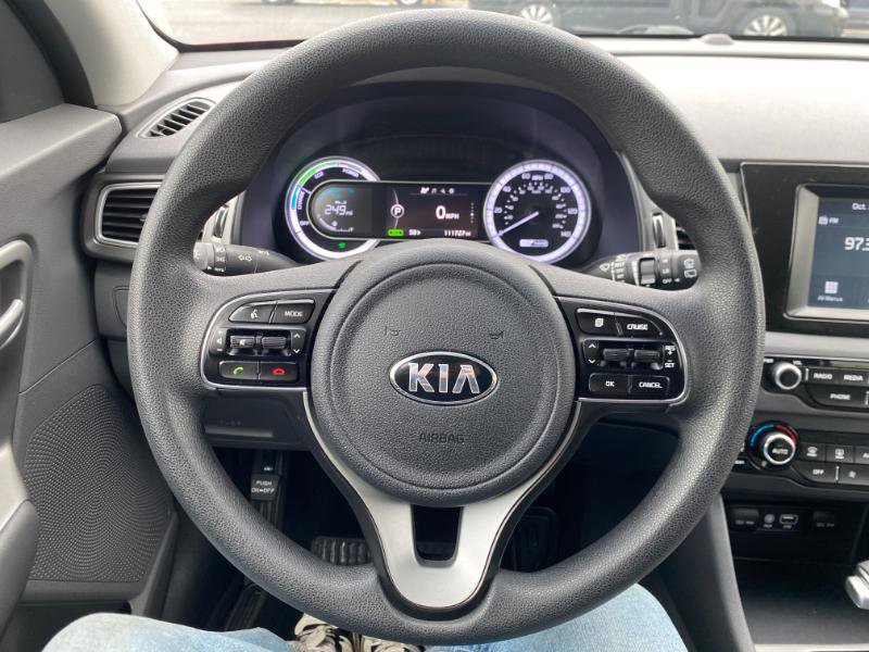 Used 2019 Kia Niro LX image 2