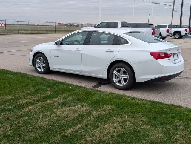 Used 2024 Chevrolet Malibu LT FWD image 9