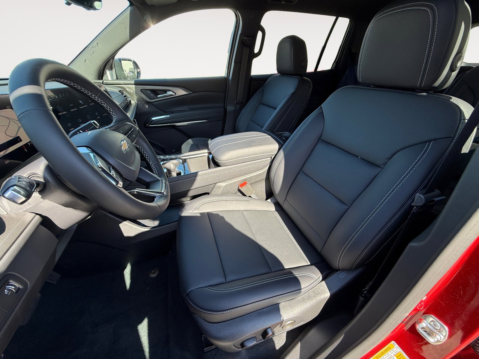 New 2026 Chevrolet Traverse LT w/ Sun and Wheel Package image 10