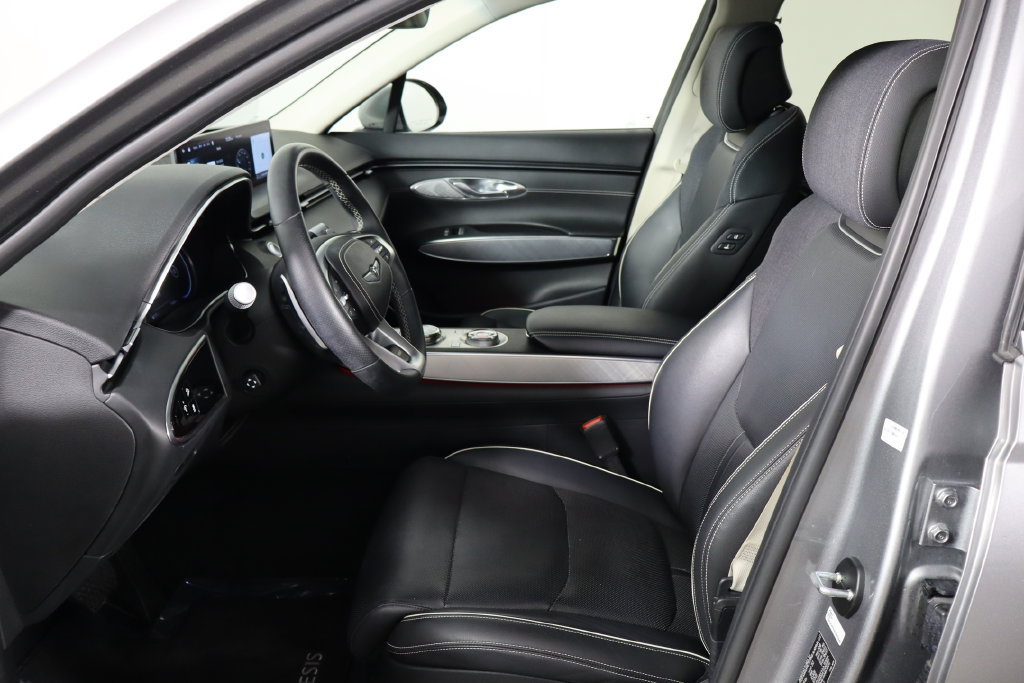 Used 2023 Genesis Electrified GV70 AWD/4WD image 14