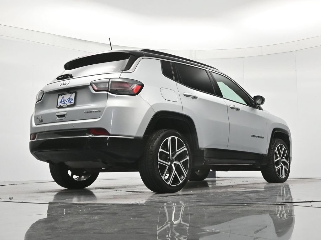 Used 2025 Jeep Compass Limited w/ Elite Group AWD/4WD image 42