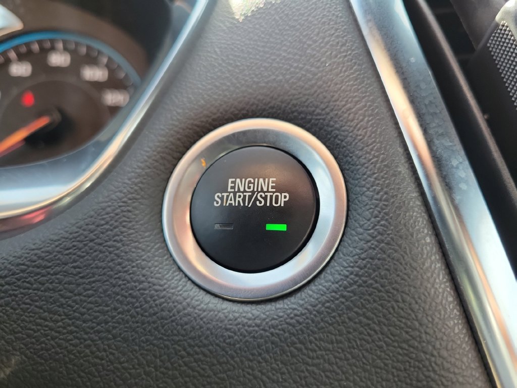 Used 2023 Chevrolet Traverse LT FWD image 32
