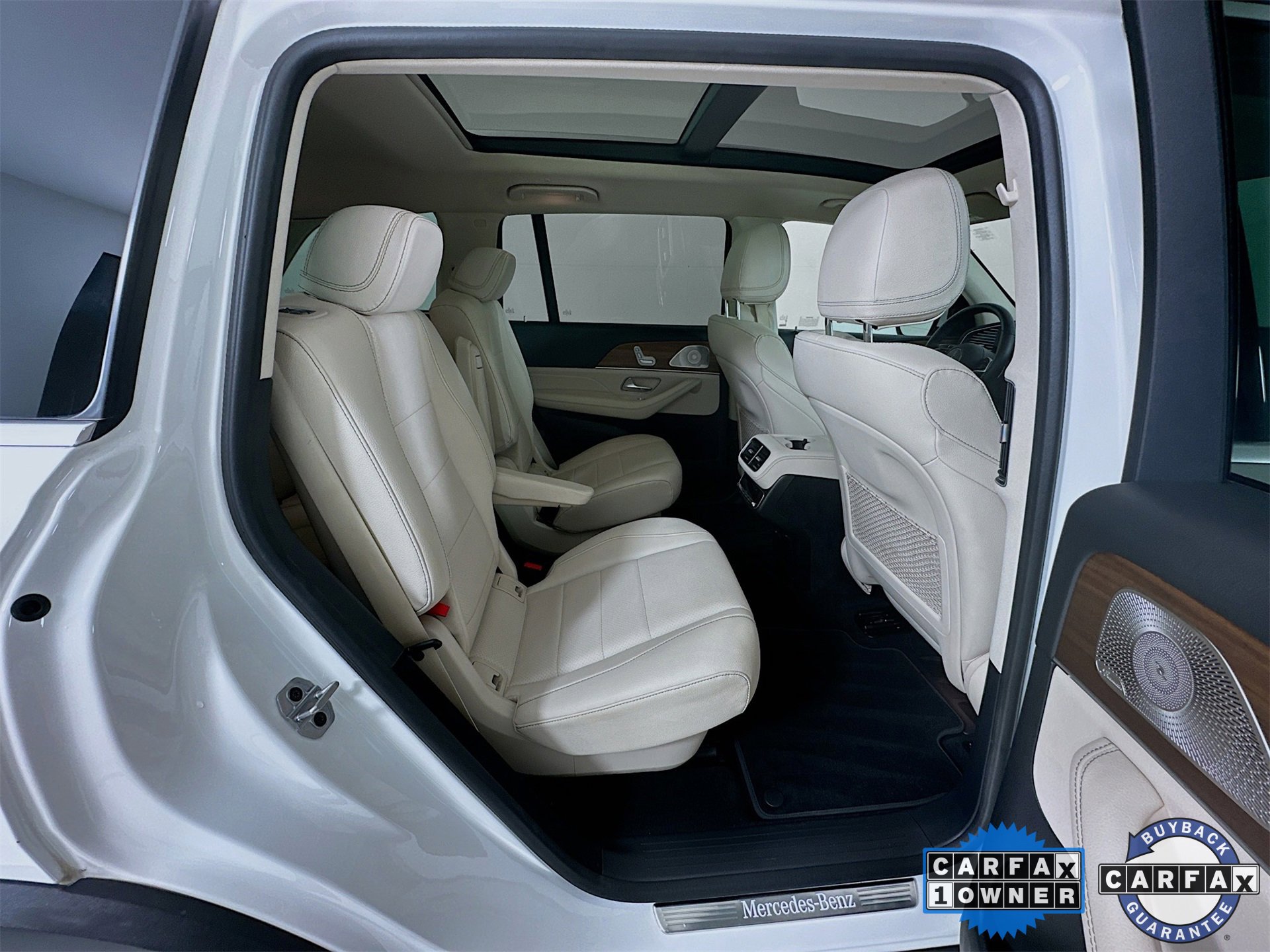 Certified 2024 Mercedes-Benz GLS 450 4MATIC image 32