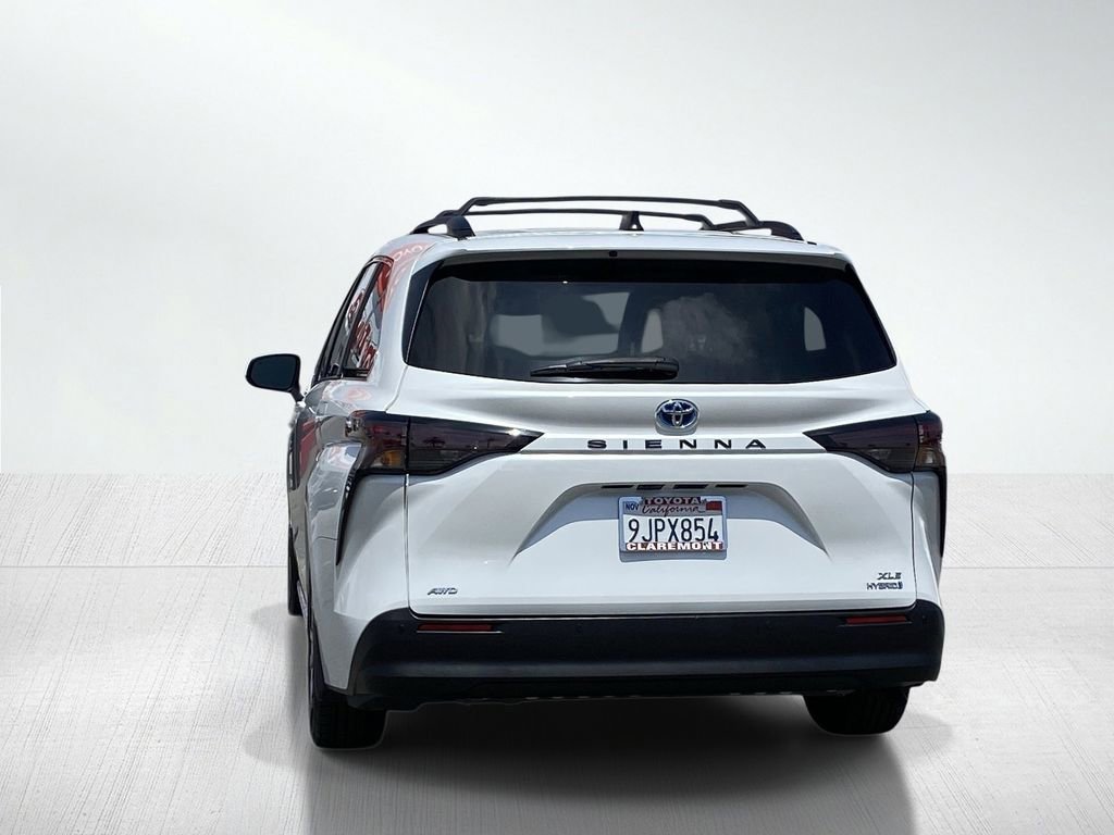 Certified 2024 Toyota Sienna XLE w/ XLE Plus Package AWD/4WD image 6