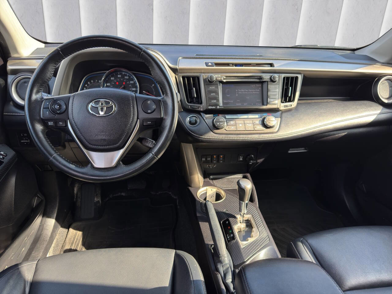 Used 2014 Toyota RAV4 Limited image 14
