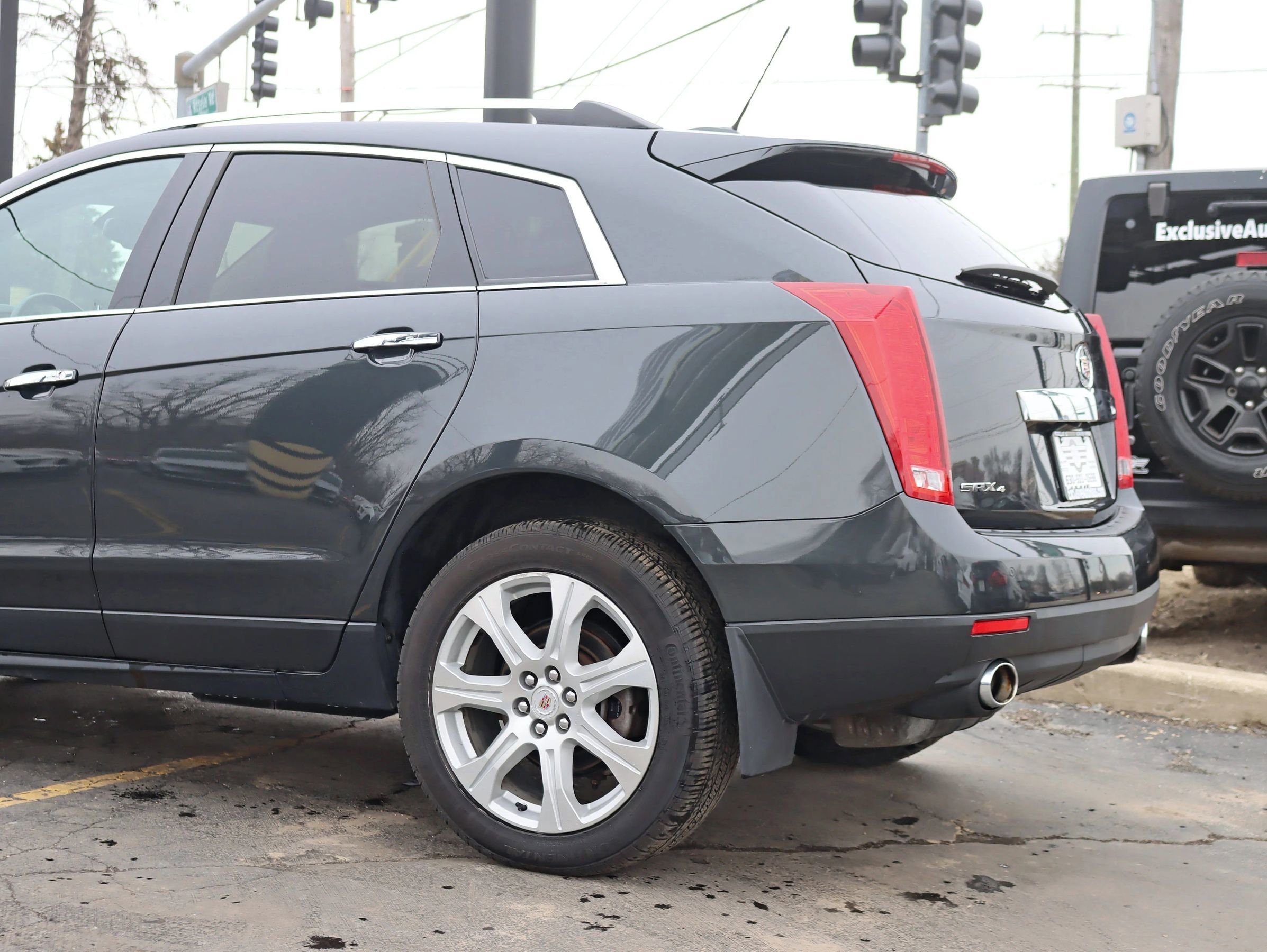 Used 2015 Cadillac SRX Premium image 11