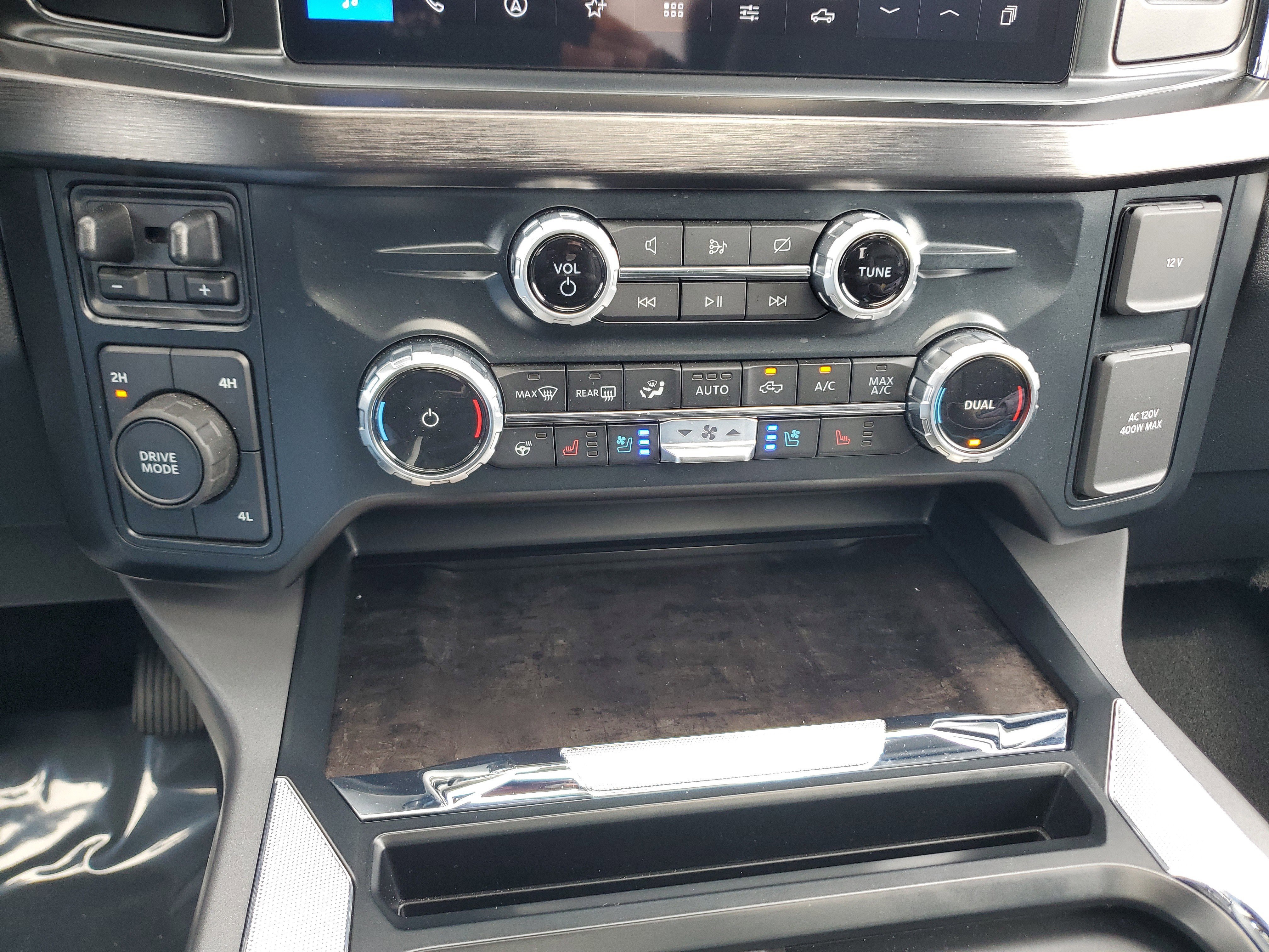 Used 2023 Ford F250 Lariat image 24