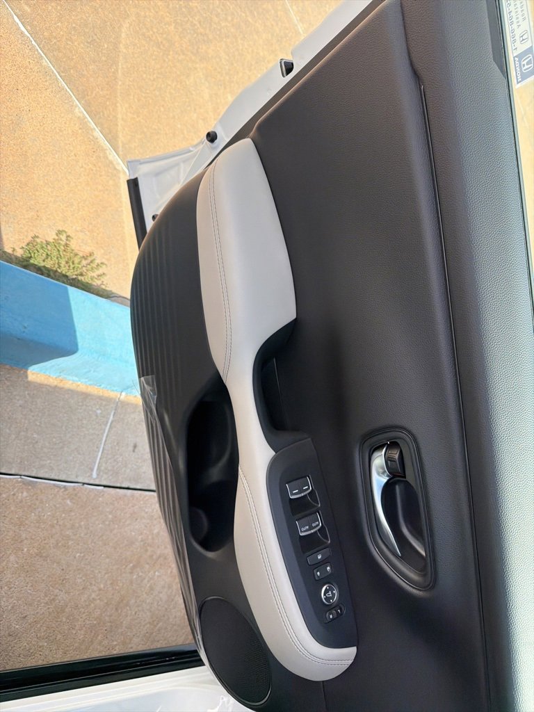 New 2026 Honda HR-V EX-L image 6