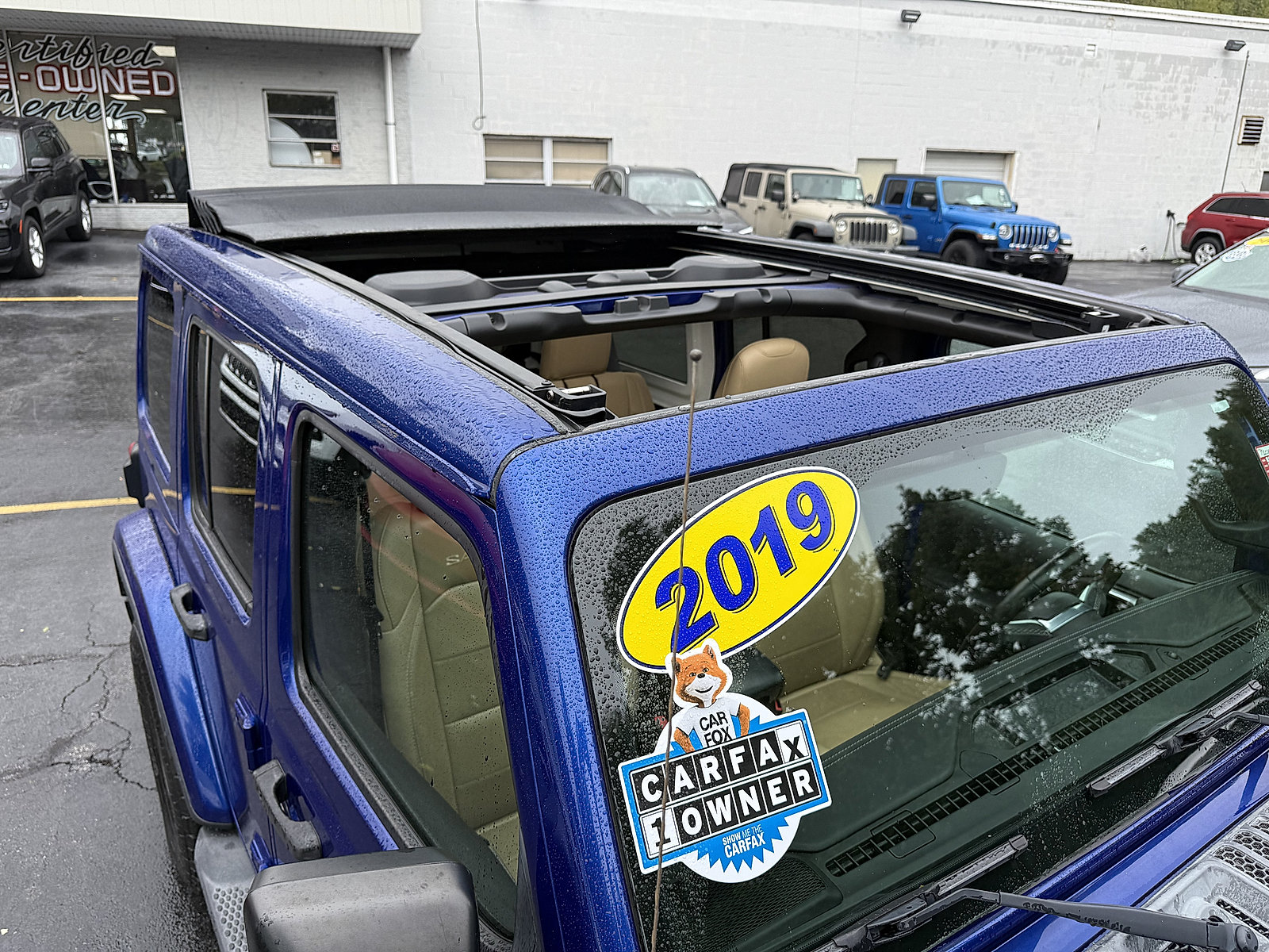 Certified 2019 Jeep Wrangler Unlimited Sahara AWD/4WD image 9