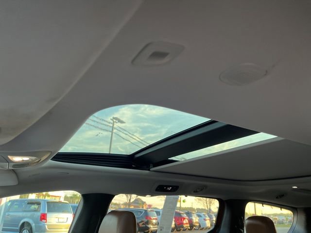 Used 2018 Chrysler Pacifica Limited w/ Tire & Wheel Group image 11