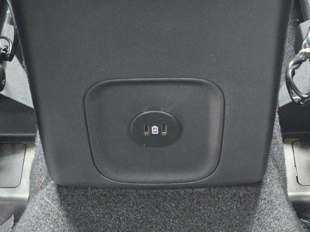 Used 2024 Ford Escape SE image 18