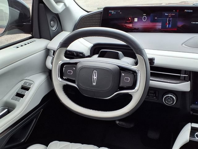 New 2025 Lincoln Navigator L Black Label w/ Black Label Special Edition AWD/4WD image 11