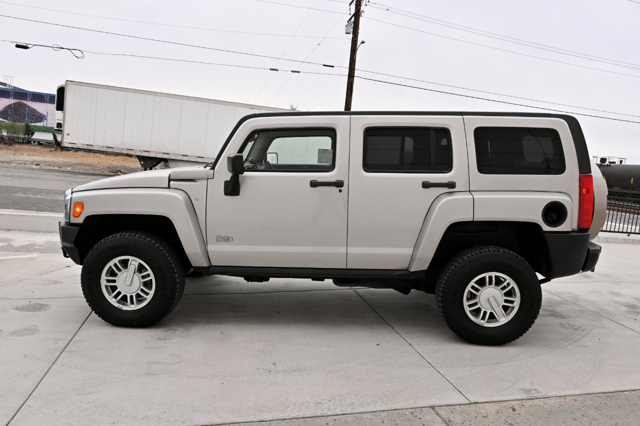 Used 2006 HUMMER H3 image 4