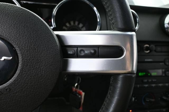 Used 2006 Ford Mustang GT RWD image 21