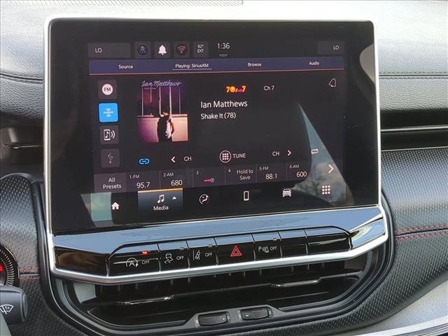 Used 2025 Jeep Compass Trailhawk w/ Trailer Tow Group image 14