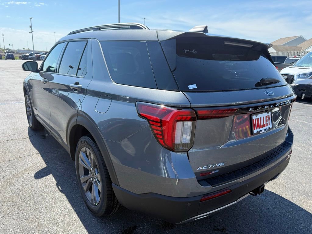 New 2026 Ford Explorer Active AWD/4WD image 5