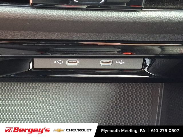 Used 2023 Volkswagen GTI 40th Anniversary Edition FWD image 26