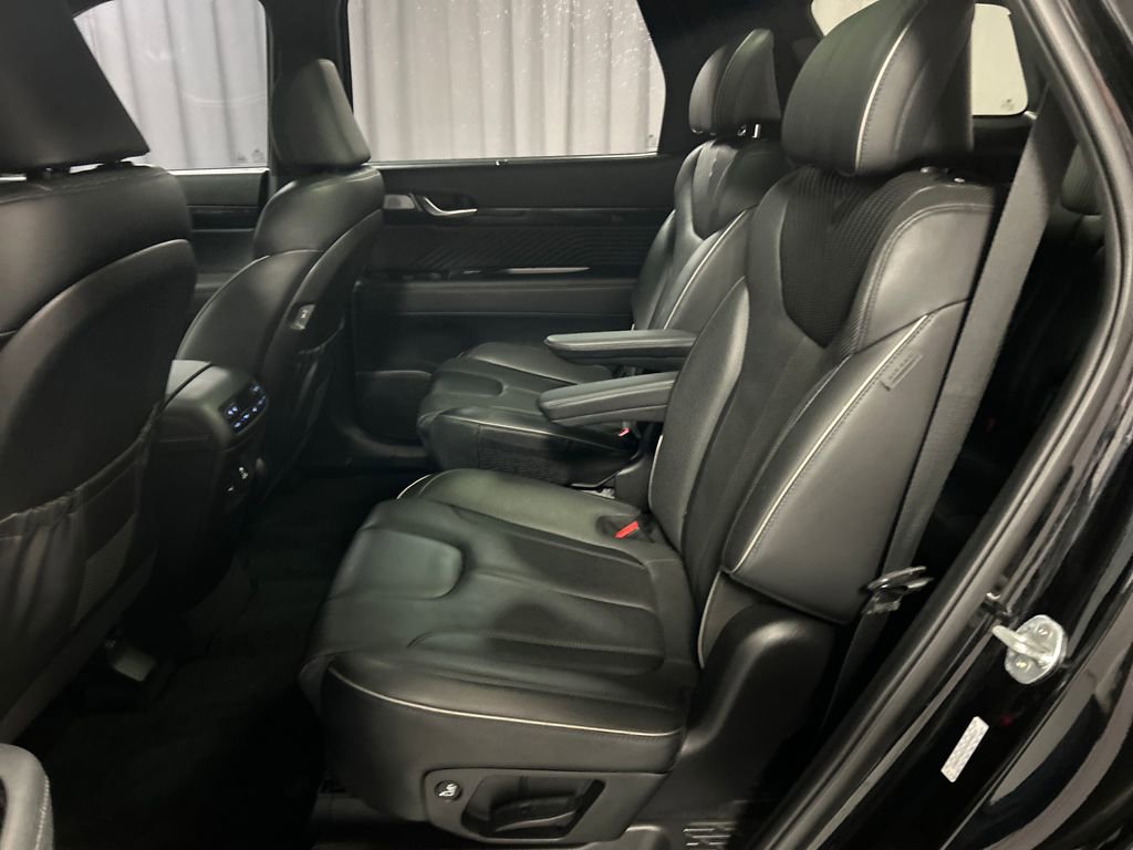 Used 2023 Hyundai Palisade Calligraphy image 22