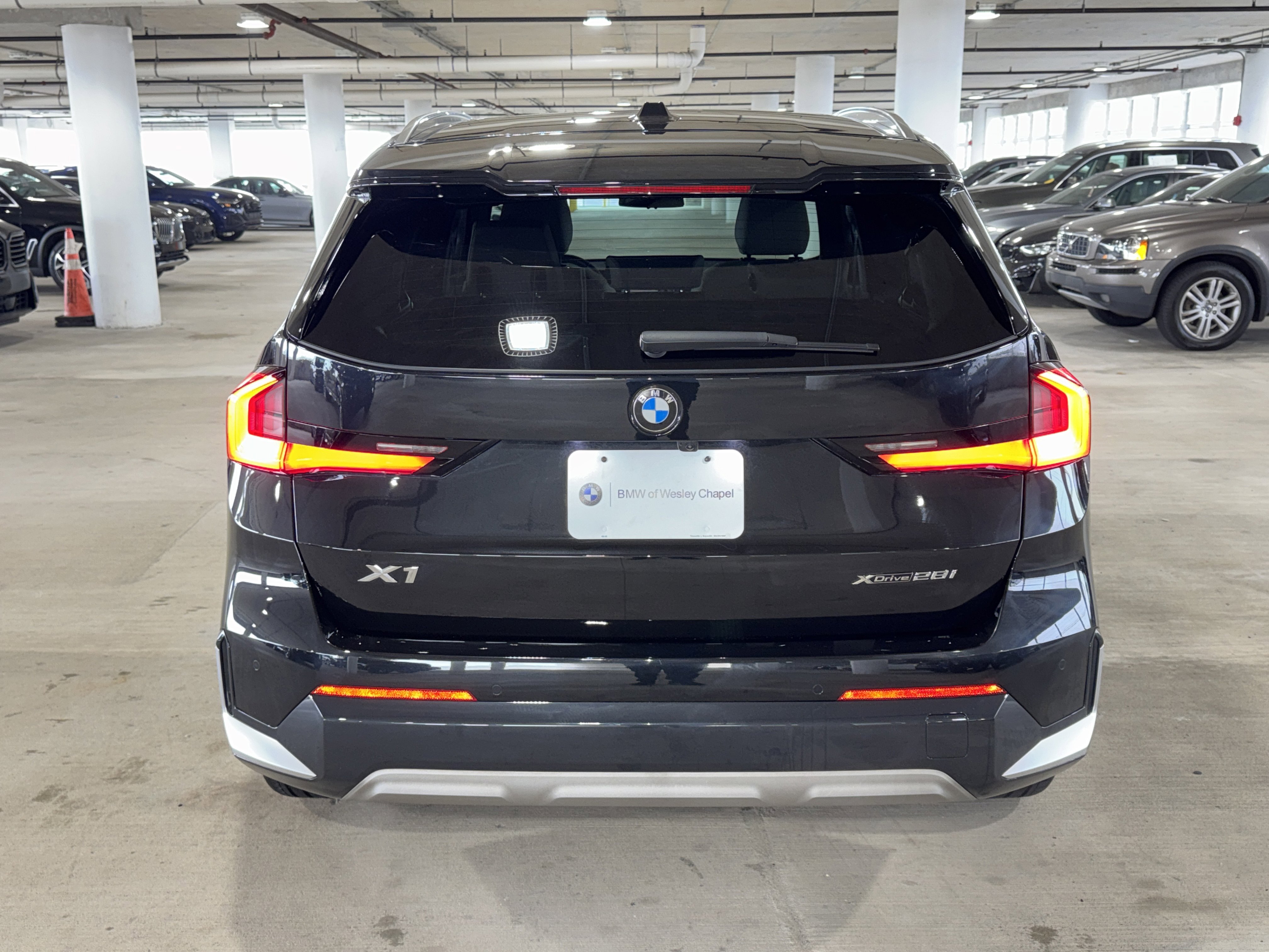 Certified 2025 BMW X1 xDrive28i w/ Convenience Package image 7