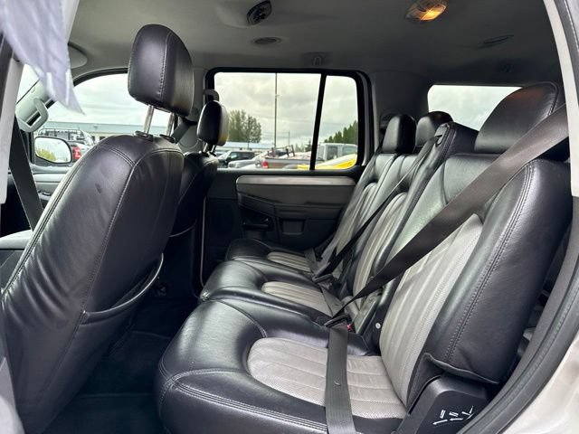 Used 2004 Mercury Mountaineer AWD image 15