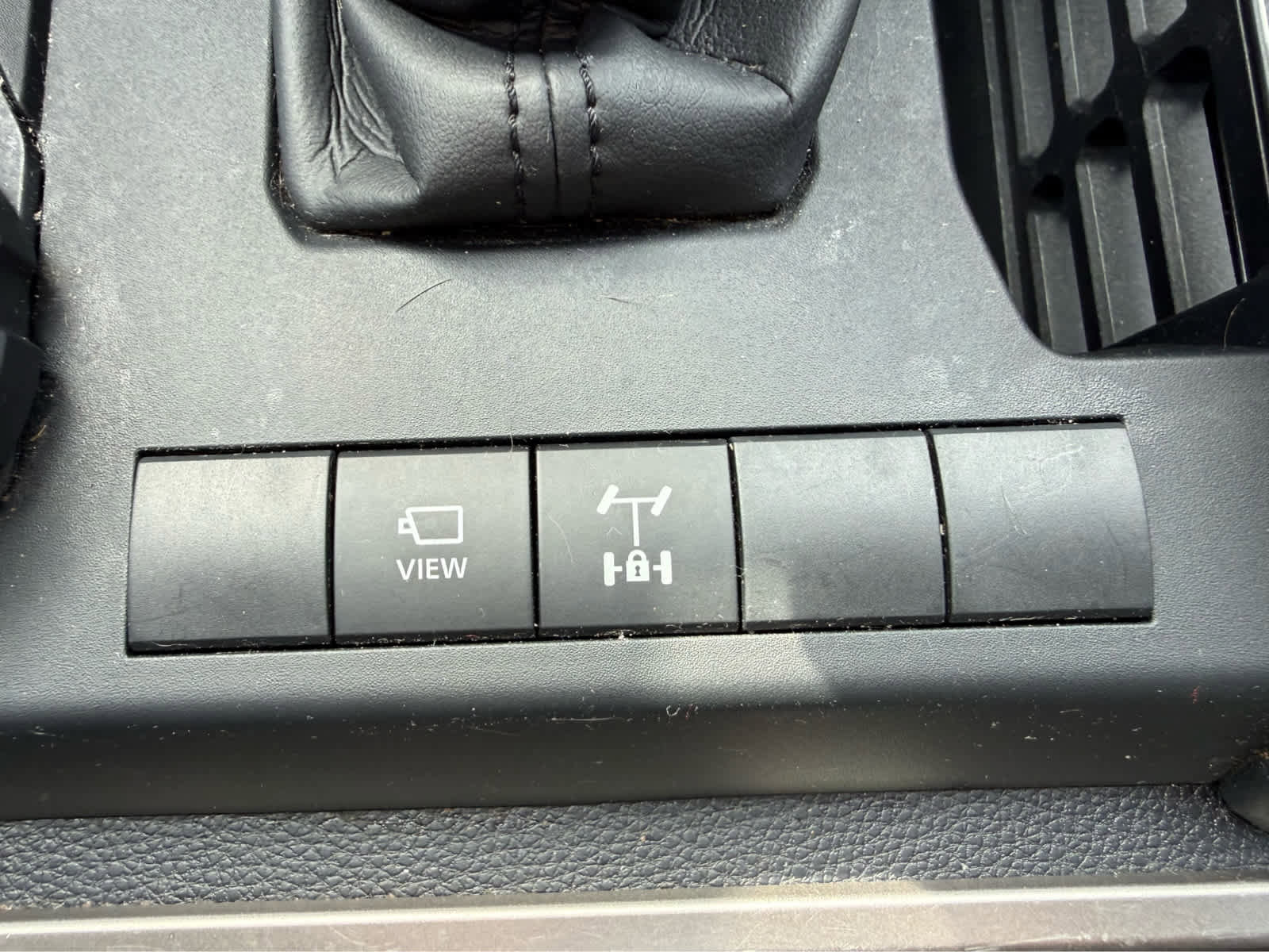 Used 2025 Toyota 4Runner TRD Off-Road Premium AWD/4WD image 27