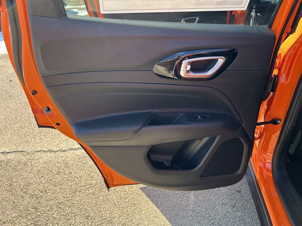 New 2026 Jeep Compass Latitude image 11