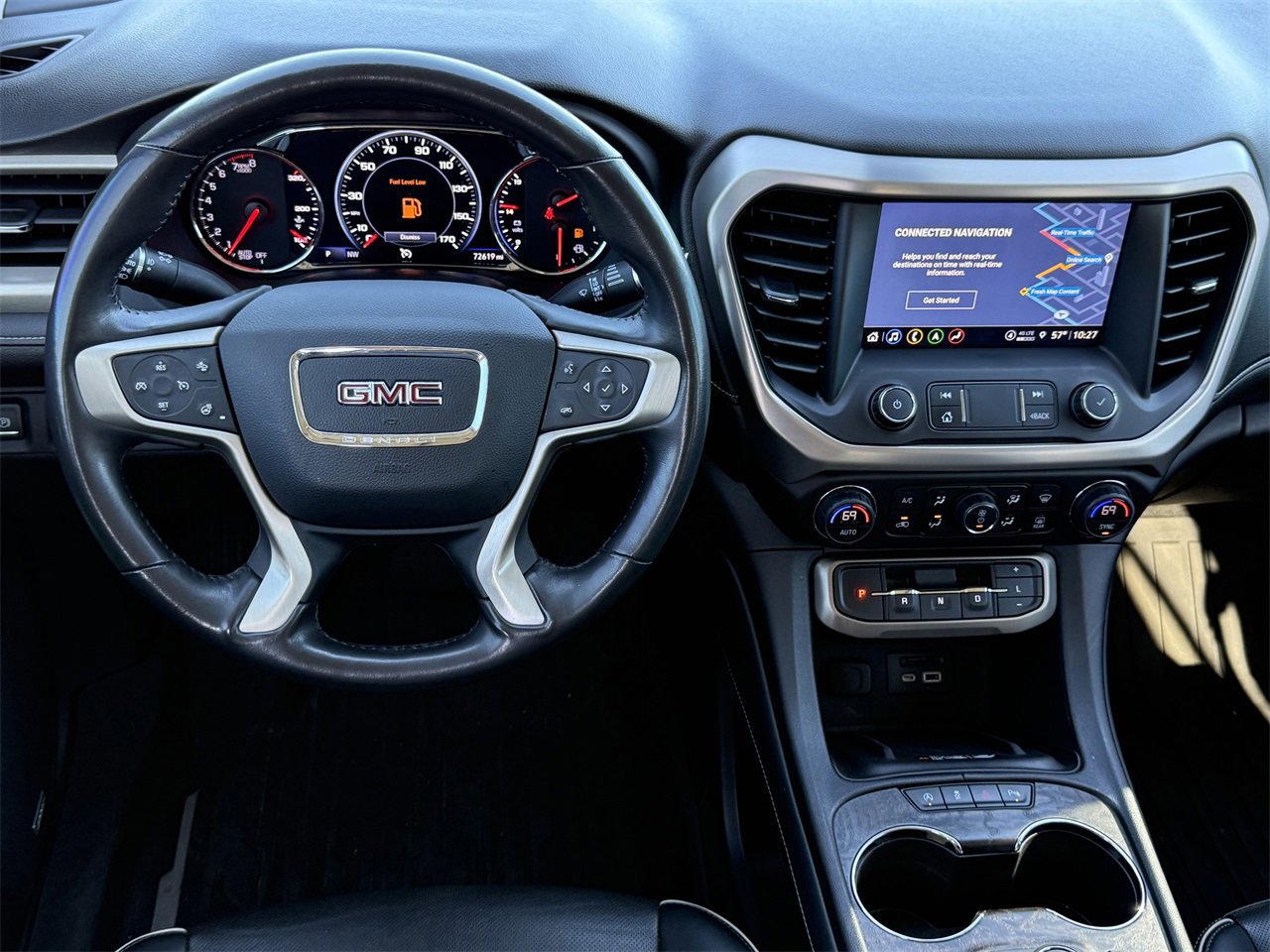 Used 2022 GMC Acadia Denali w/ Denali Technology Package image 11