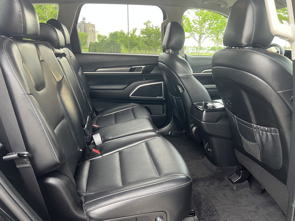 Used 2020 Kia Telluride LX FWD image 13