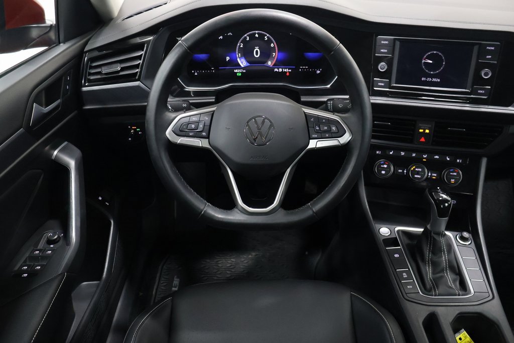 Used 2023 Volkswagen Jetta SE image 15