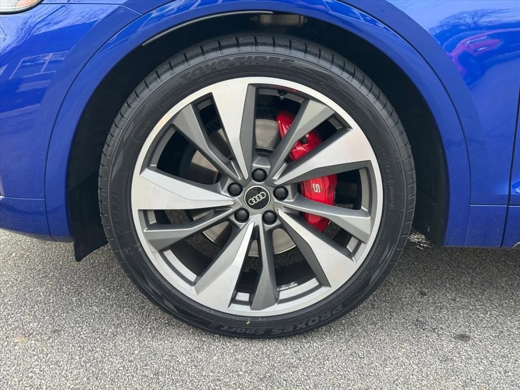 Used 2024 Audi SQ5 Premium Plus w/ S Sport Package image 9