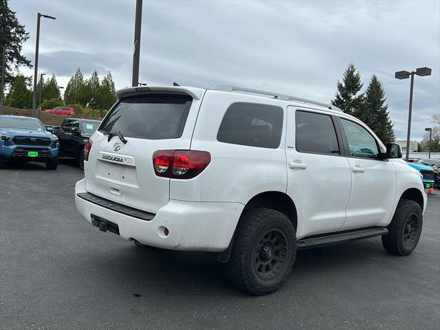 Certified 2018 Toyota Sequoia SR5 image 4