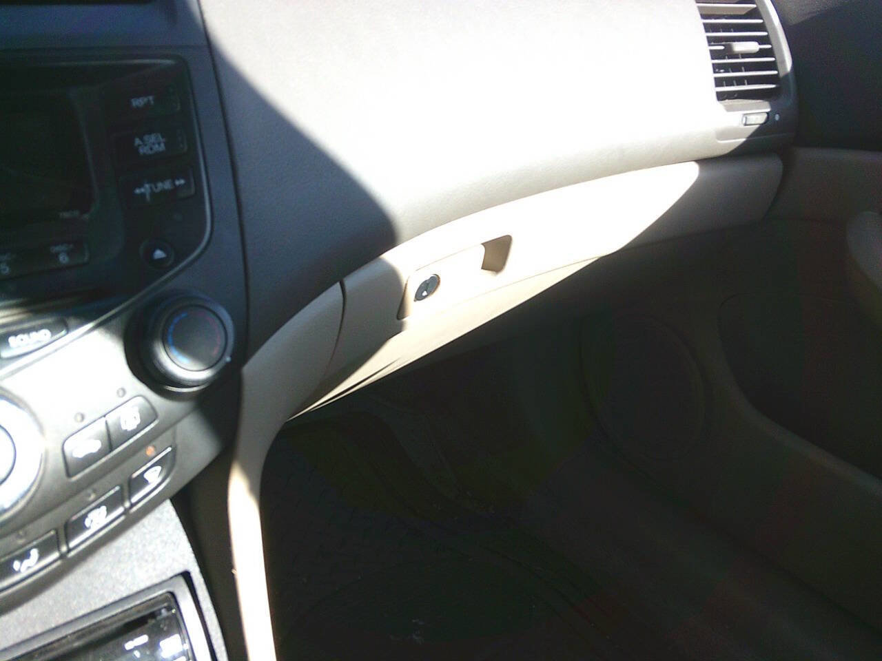 Used 2003 Honda Accord LX image 12