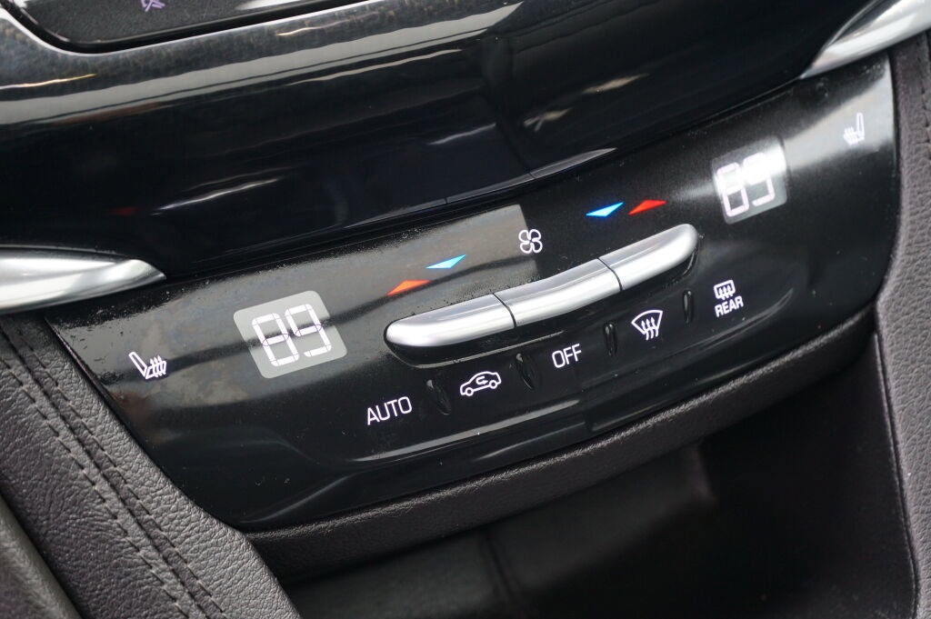 Used 2020 Cadillac XT6 Sport AWD/4WD image 19