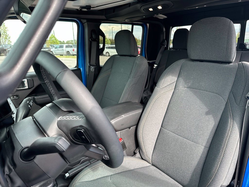 New 2026 Jeep Gladiator Sport AWD/4WD image 37