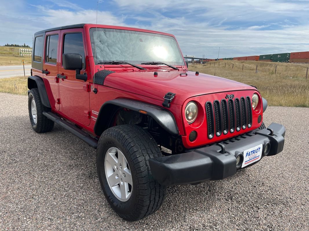 Used 2010 Jeep Wrangler Unlimited Sport image 7