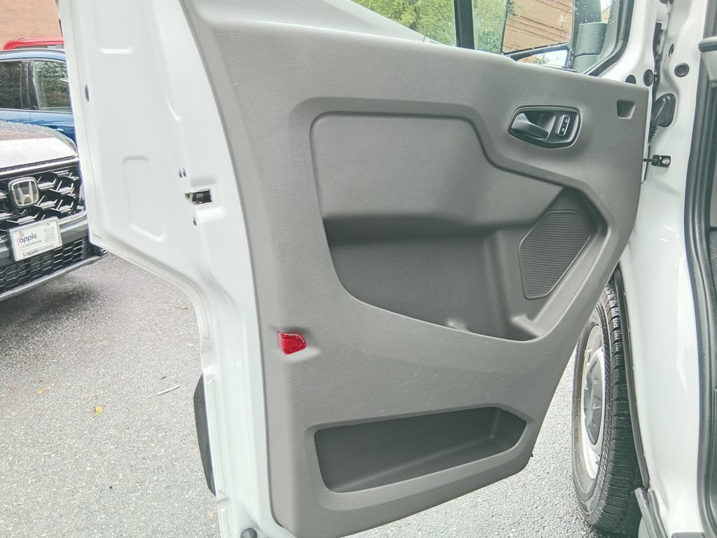 Used 2023 Ford Transit 250 Medium Roof RWD image 12