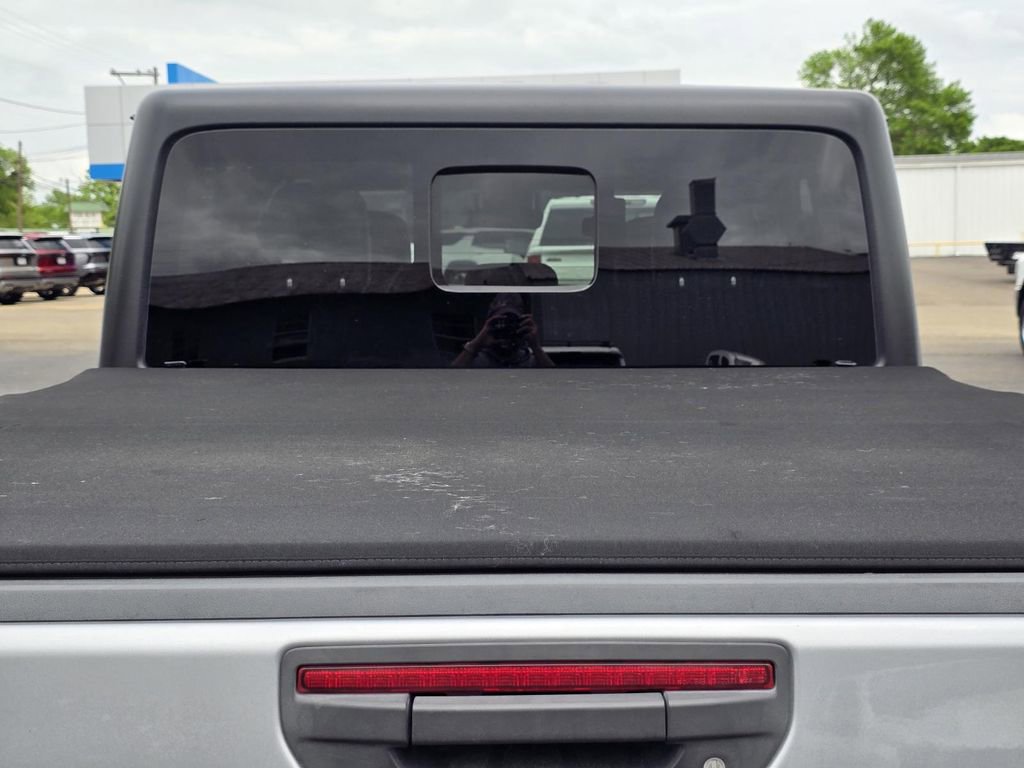 Used 2021 Jeep Gladiator Rubicon AWD/4WD image 11