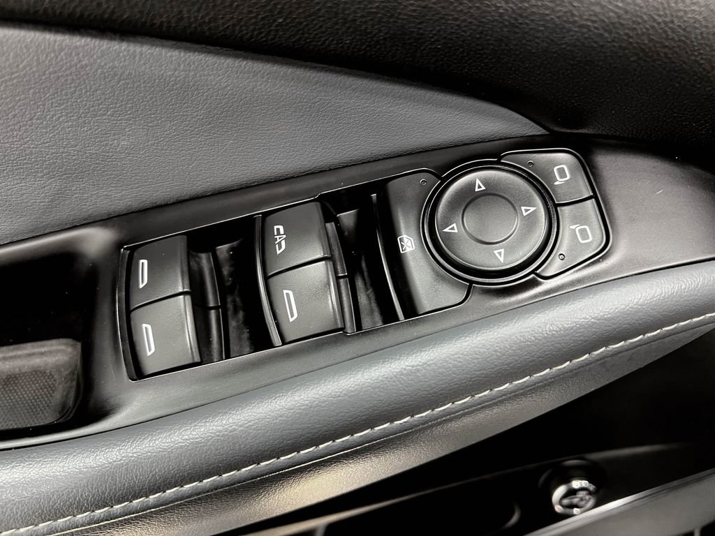 Used 2018 Buick Enclave Essence image 15