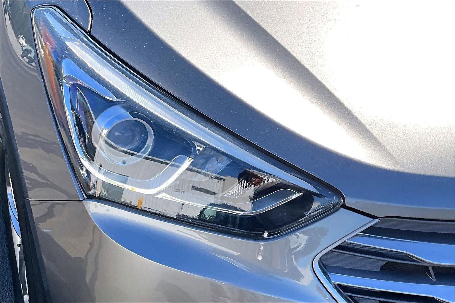 Used 2018 Hyundai Santa Fe Sport FWD image 32
