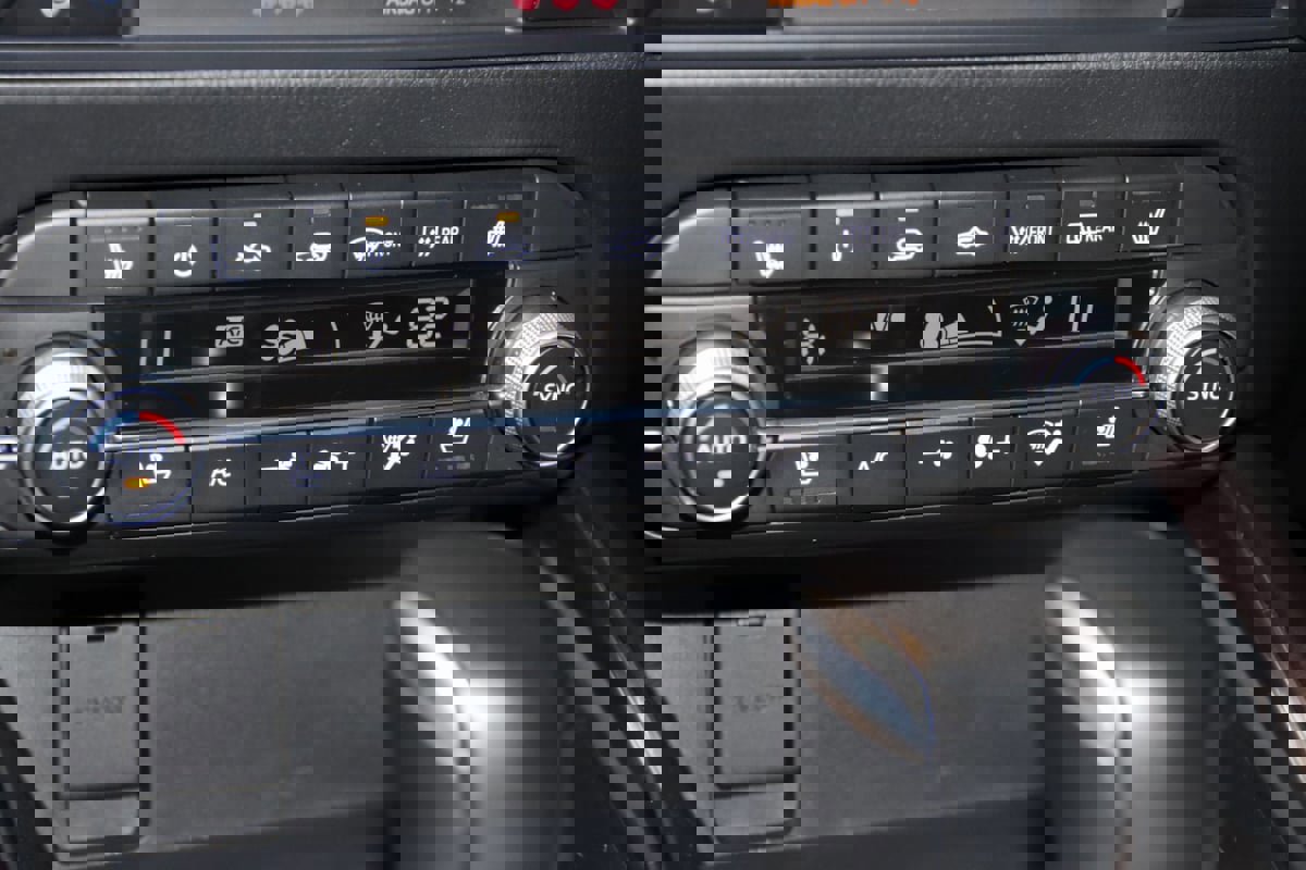 Used 2023 MAZDA CX-5 Signature image 44