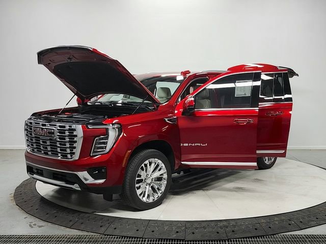 Used 2025 GMC Yukon XL Denali w/ Sun & Power Step Package RWD image 11