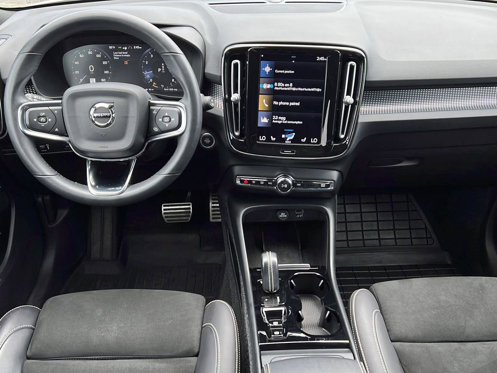 Used 2022 Volvo XC40 T5 R-Design w/ Advanced Package AWD/4WD image 14