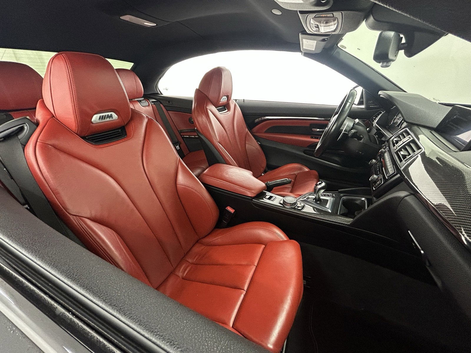 Used 2016 BMW M4 Convertible image 44