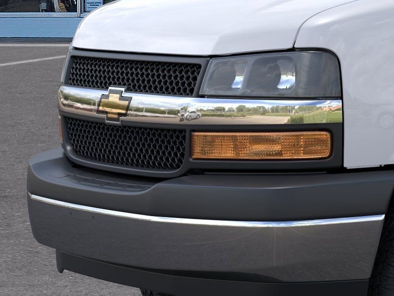 New 2026 Chevrolet Express 4500 w/ Power Convenience Package RWD image 13
