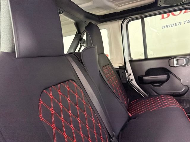 Used 2024 Jeep Wrangler Unlimited Rubicon AWD/4WD image 18