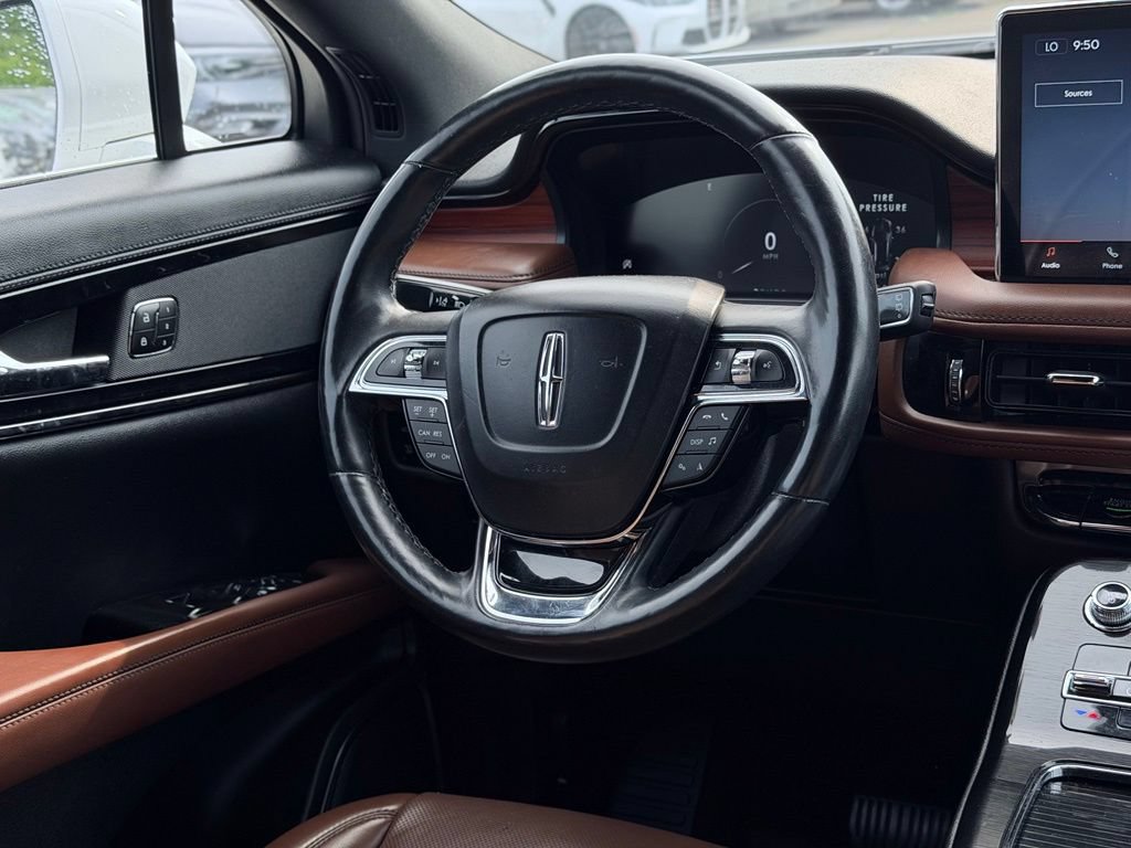 Used 2023 Lincoln Nautilus Reserve AWD/4WD image 28