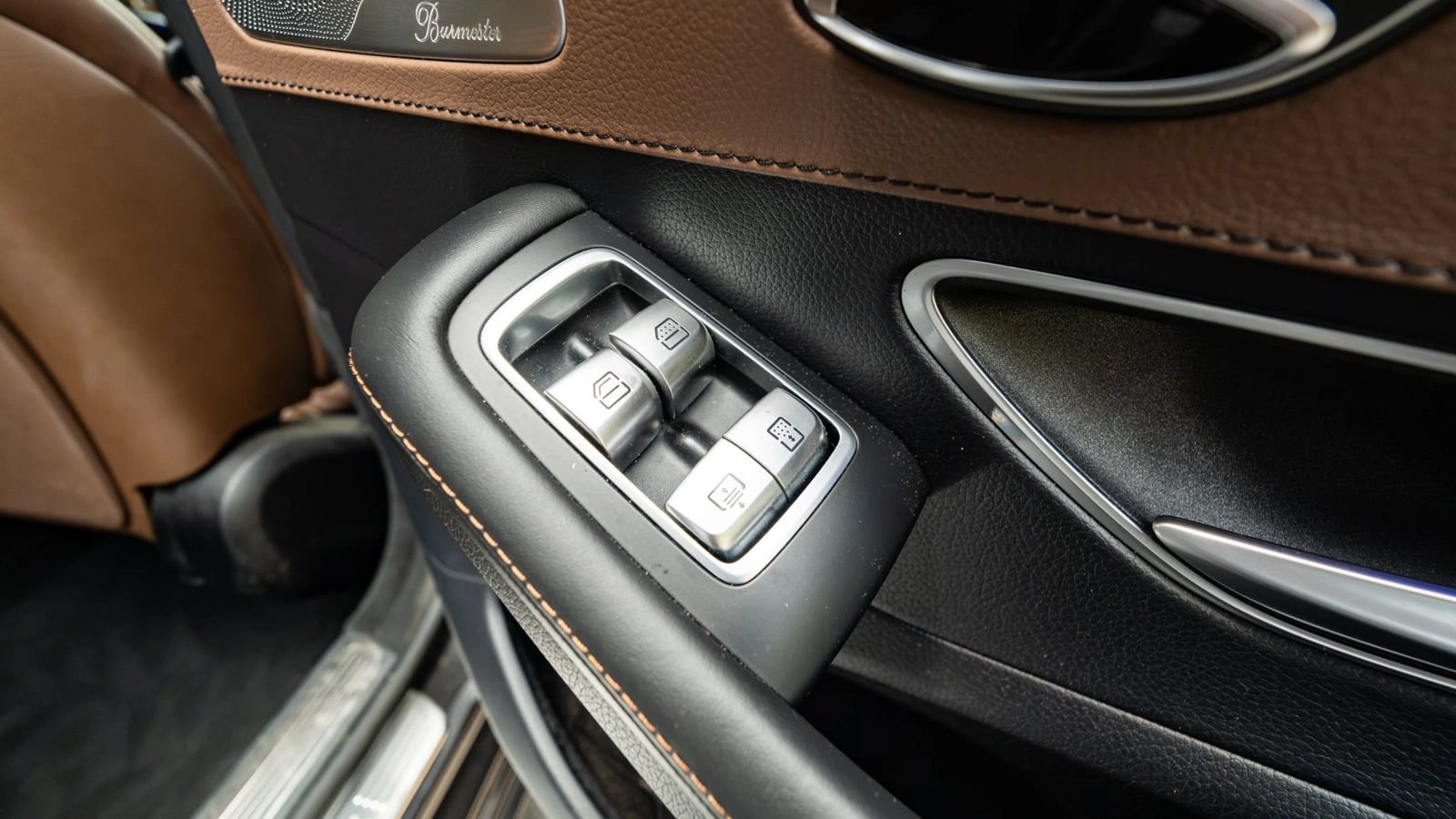 Used 2015 Mercedes-Benz S 550 4MATIC Sedan image 19