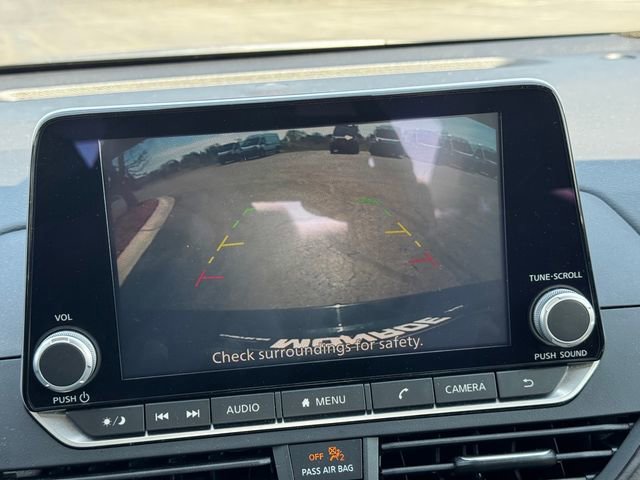 Used 2025 Nissan Altima 2.5 SV FWD image 34