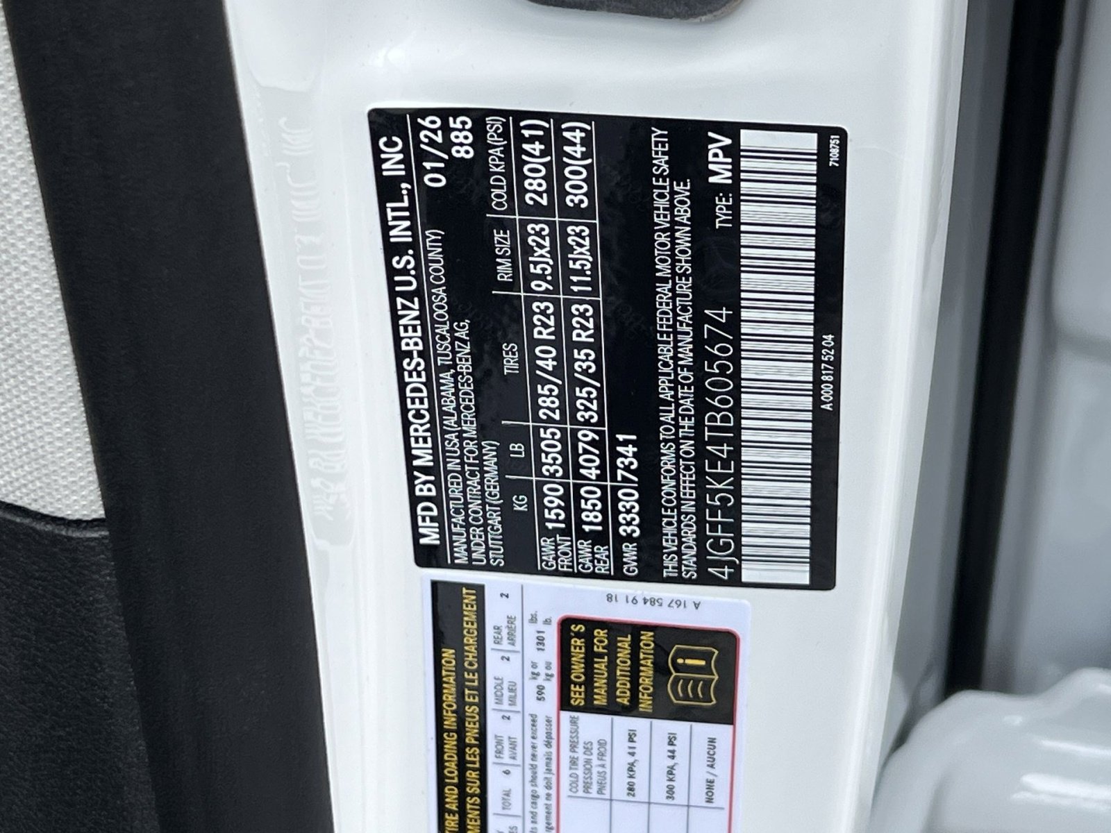 New 2026 Mercedes-Benz GLS 450 4MATIC image 38